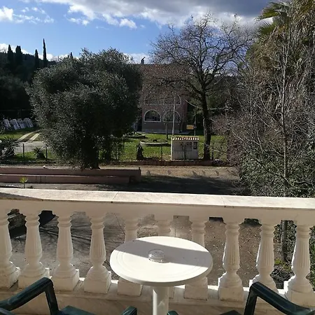 Corfu Garden فندق إيبسوس