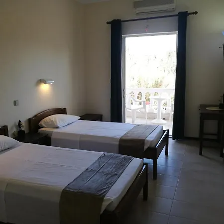 Corfu Garden فندق إيبسوس